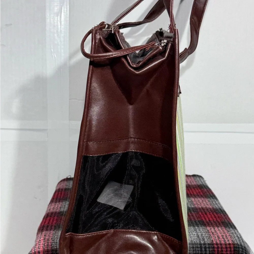 NWT Bow-Wow Pet Carrier Large 15” x 12” x 8” Pets up to 22lbs Green Stripes